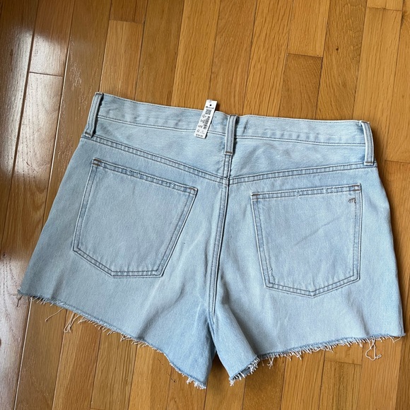 Madewell relaxed denim shorts - Picture 3 of 3